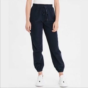 AMERICAN EAGLE | Corduroy Joggers
